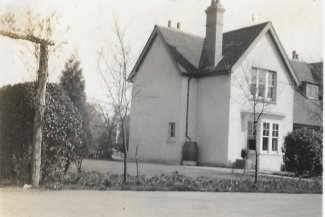 Old picture of the house on Eastholm Green